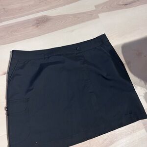 Avia Black Skort with Pockets.